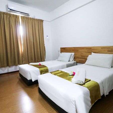 Am Transit Inn, Kuala Terengganu Zewnętrze zdjęcie