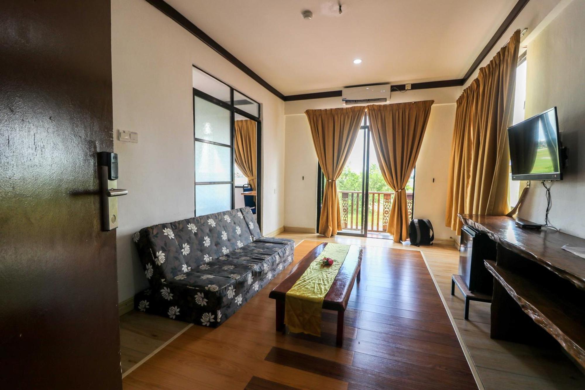 Am Transit Inn, Kuala Terengganu Zewnętrze zdjęcie