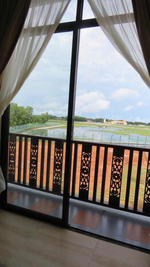 Am Transit Inn, Kuala Terengganu Zewnętrze zdjęcie
